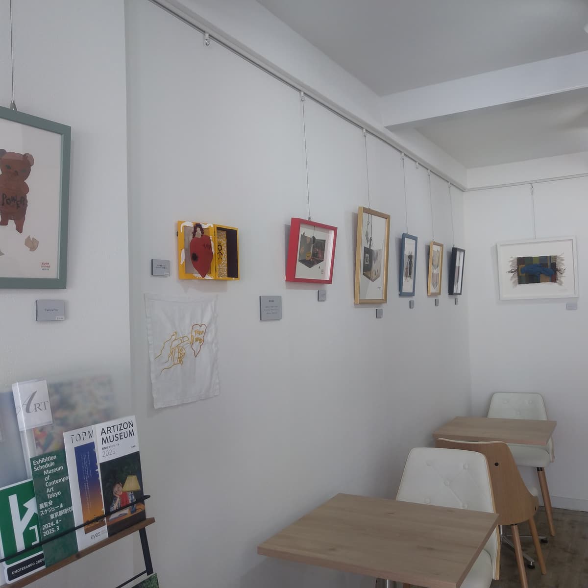 Art gallery cafe Me - 神奈川県横浜市中区の展示会場 | ArtNow