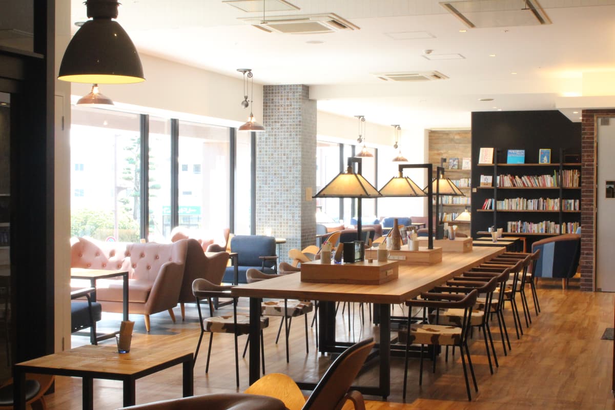 うのまち珈琲店　玉野メルカ - 岡山県玉野市の展示会場 | ArtNow